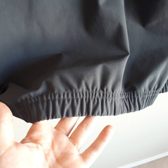 LULULEMON / L / Men's Final Say Moto Lightweight Jacket - Grey & Black Melanite - Picture 4 of 16